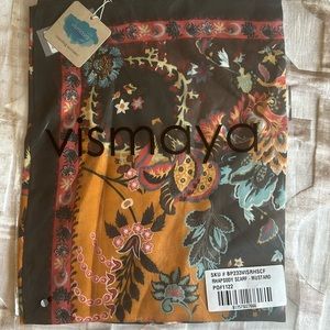 Vismaya mustard scarf. New.